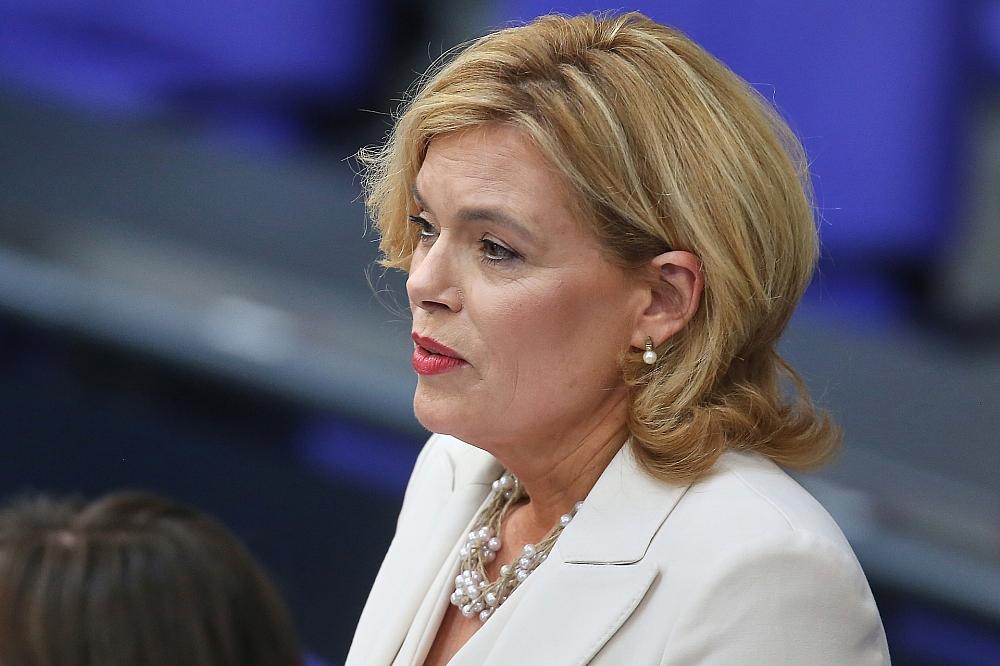 Bischof widerspricht Klöckners Kirchenkritik