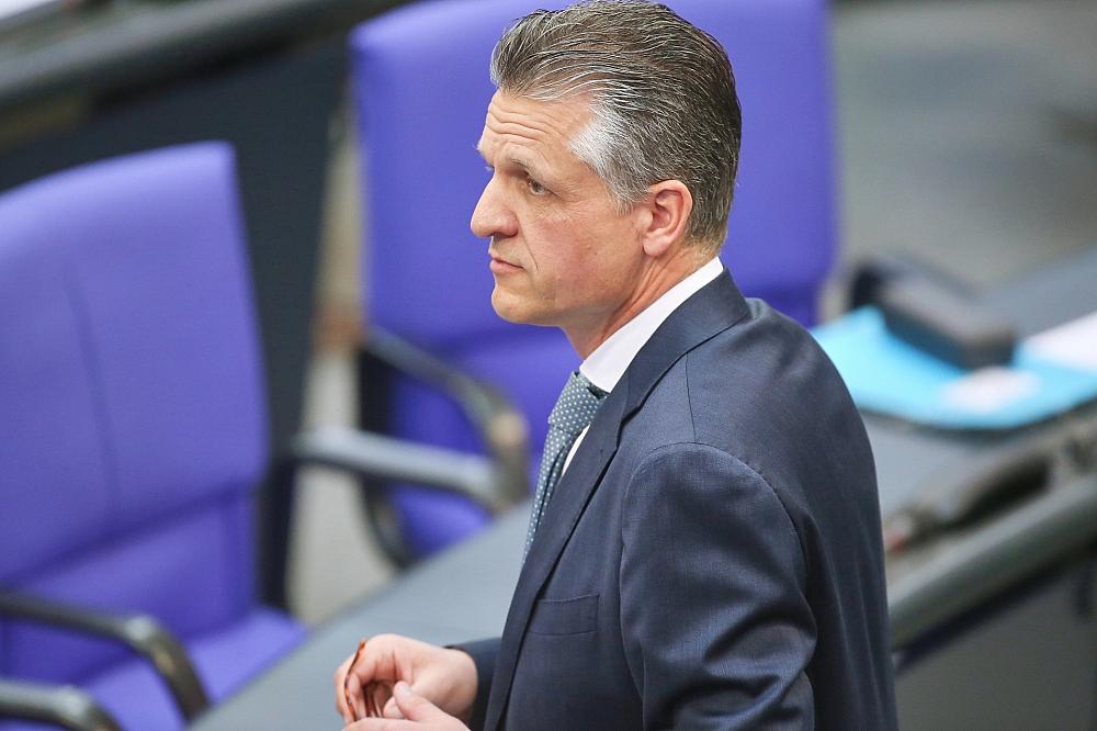 Frei schließt Steuererhöhung für hohe Einkommen aus