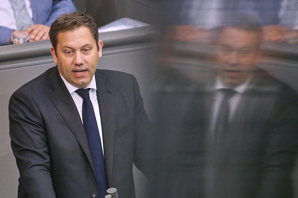 Klingbeil konfrontiert Bundestag mit gesetzgeberischem Kraftakt