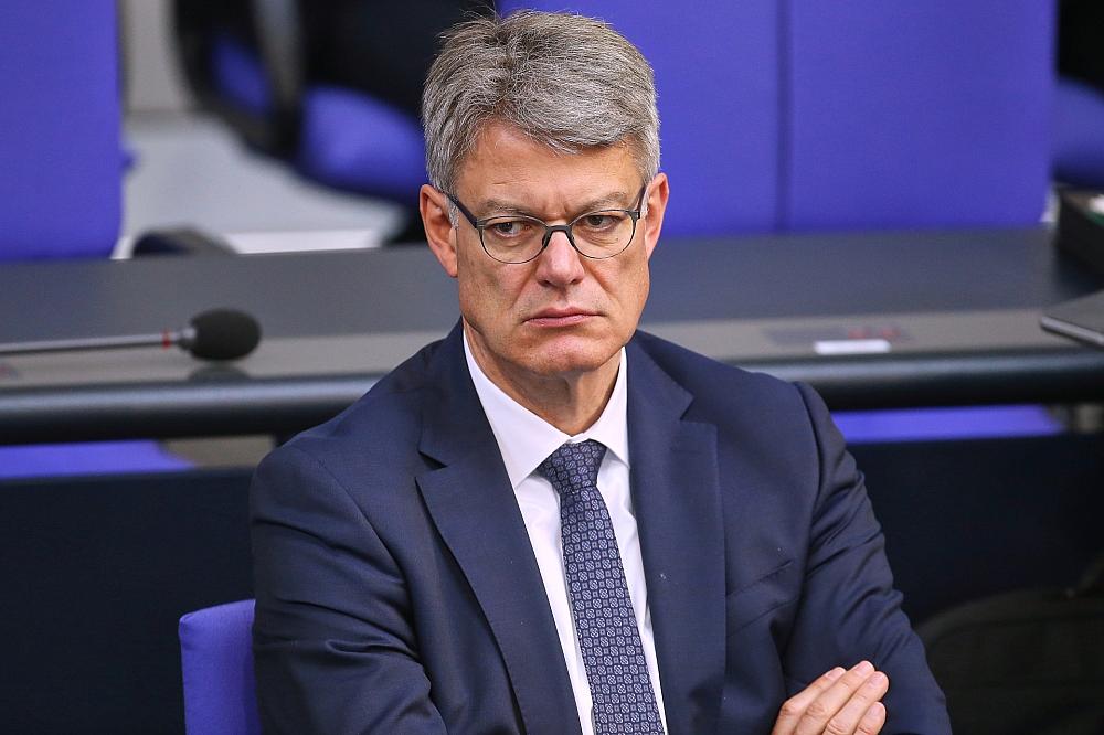 Verkehrsminister spricht Machtwort bei der Bahn