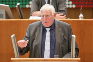 Karl-Josef Laumann in der Debatte zur Errichtung des Landesamtes für Gesundheit und Arbeitsschutz Nordrhein-Westfalen am 04.06.2025