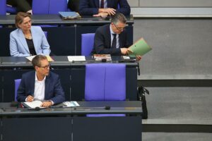 Regierungsbank am 05.06.2025