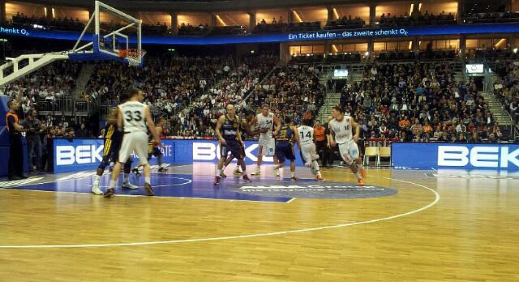 Basketball-Spiel (Archiv)