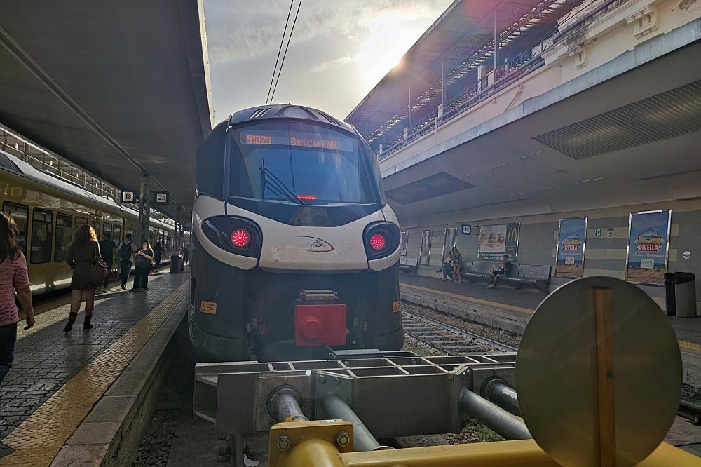 Italienische Staatsbahn denkt über Einstieg in Deutschland nach Zug der italienischen Bahn (Archiv)