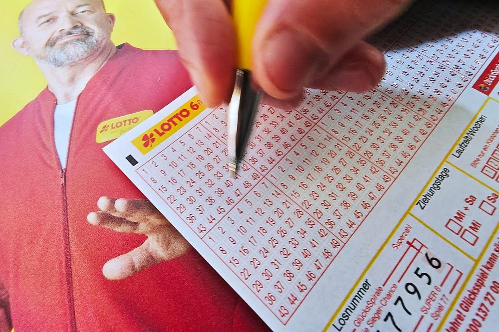 Lottozahlen vom Samstag (25.10.2025) Spielschein für Lotto 6 aus 49
