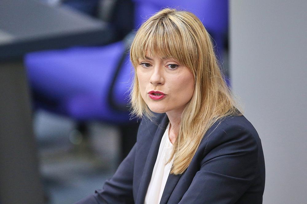 Linke sieht Antisemitismus als gesamtgesellschaftliches Problem Clara Bünger (Archiv)