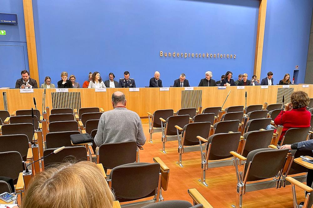 Bundesregierung nimmt Appell von Afghanen in Pakistan zur Kenntnis Regierungspressekonferenz am 10.11.2025