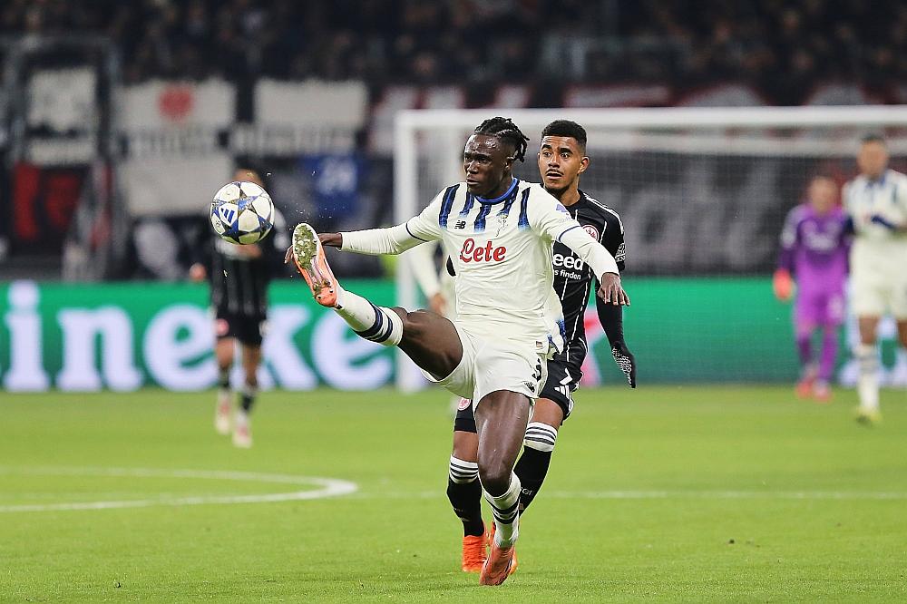 Champions League: Frankfurt und Bayern kassieren bittere Pleiten Eintracht Frankfurt - Atalanta Bergamo am 26.11.2025