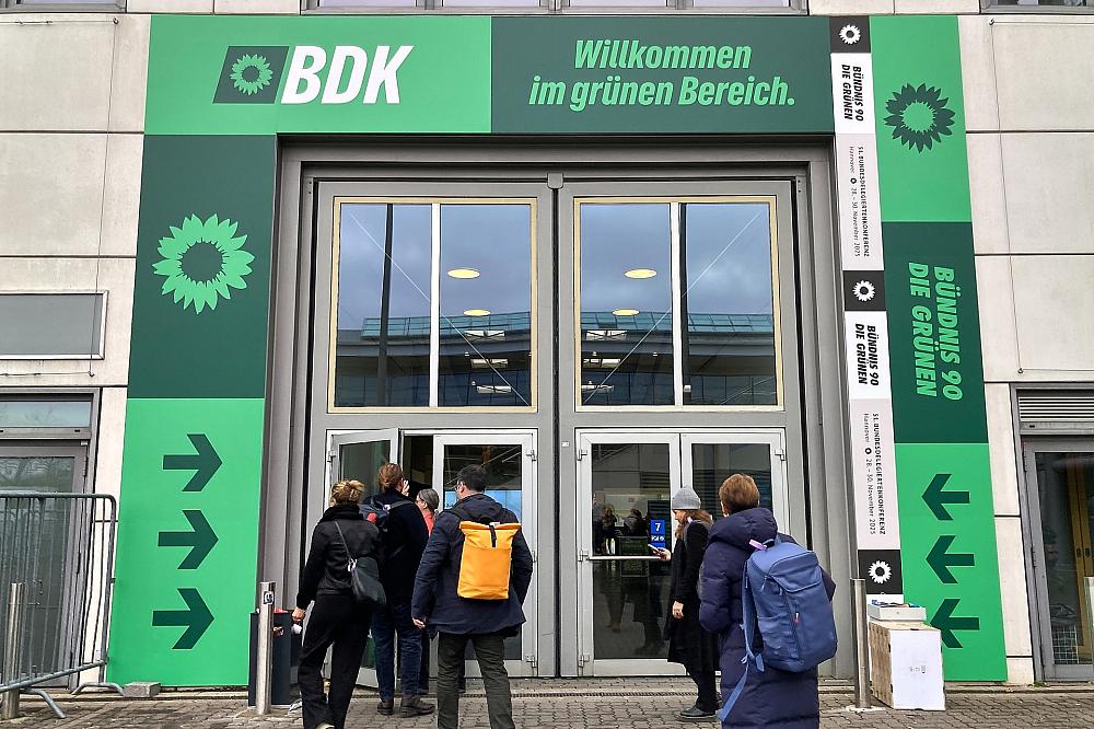 Grünen-Parteitag in Hannover geht weiter Grünen-Parteitag am 29.11.2025