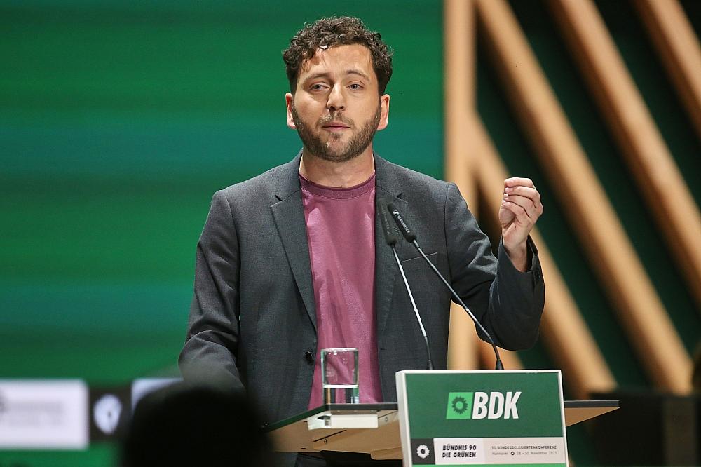 Grünen-Chef Banaszak fordert sozial gerechteren Klimaschutz Felix Banaszak am 29.11.2025