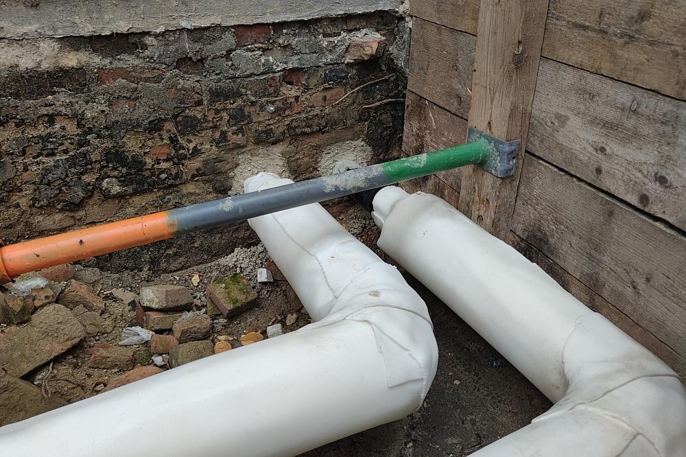 Grüne werfen Regierung bei Heizungsgesetz „Arbeitsverweigerung“ vor Fernwärme-Anschluss (Archiv)