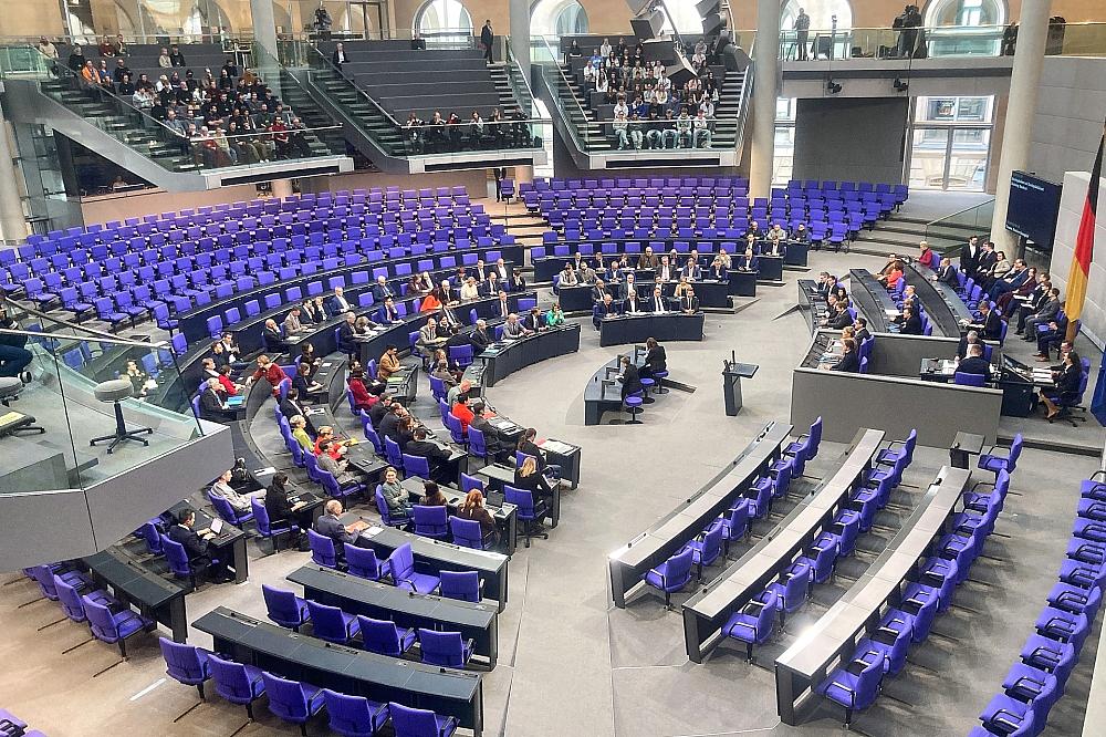 Entschließungsantrag zum Rentenpaket soll nicht beschlossen werden Bundestagssitzung (Archiv)