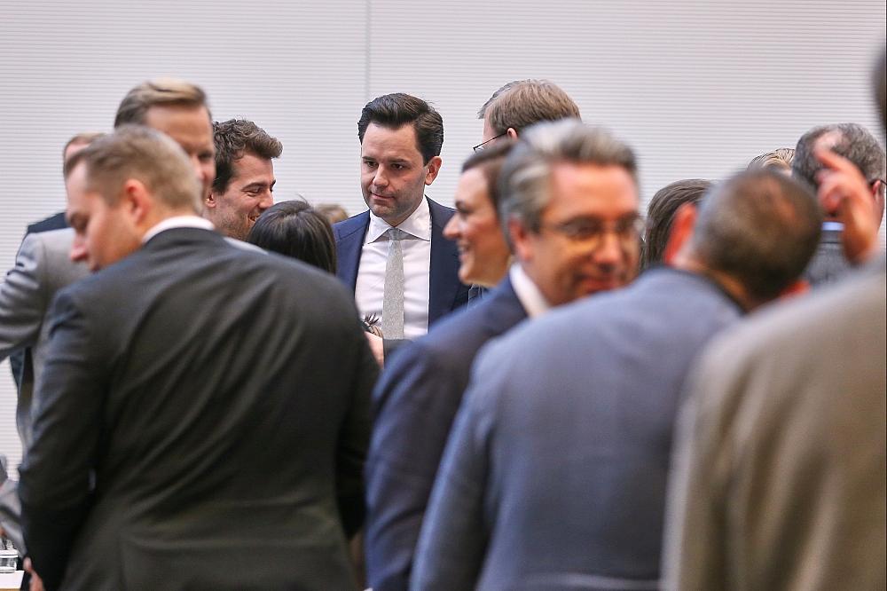 Unions-Streit über Rentenpaket geht weiter Johannes Winkel und andere Renten-Rebellen am 02.12.2025