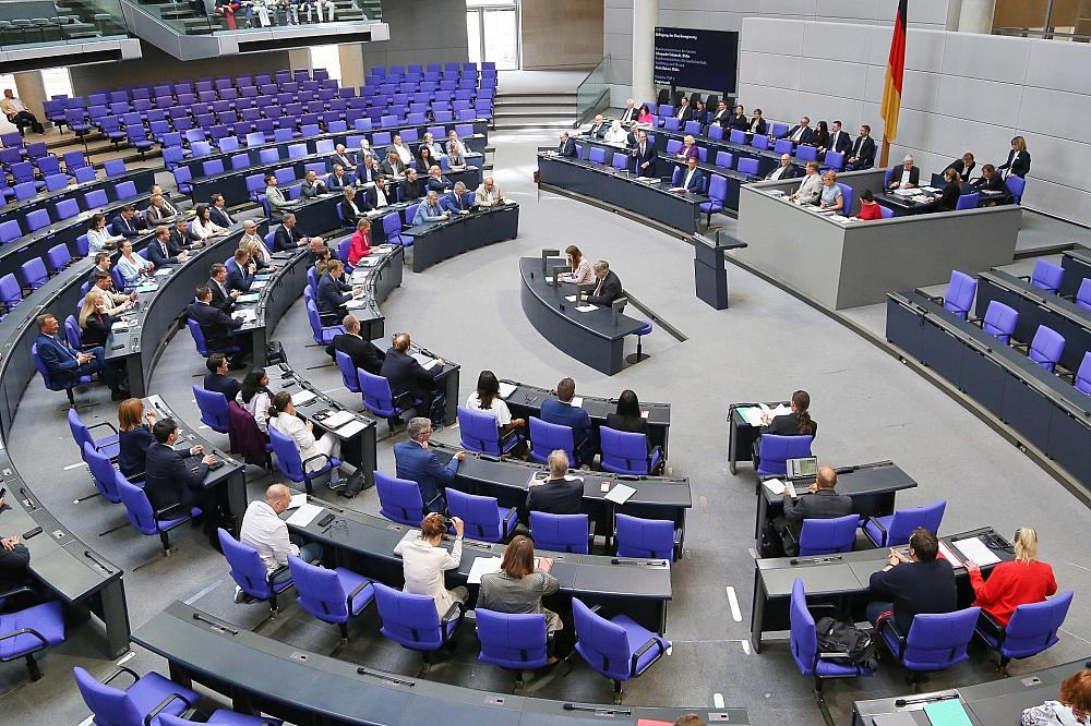Koalition erwägt schärferen Geheimschutz im Bundestag