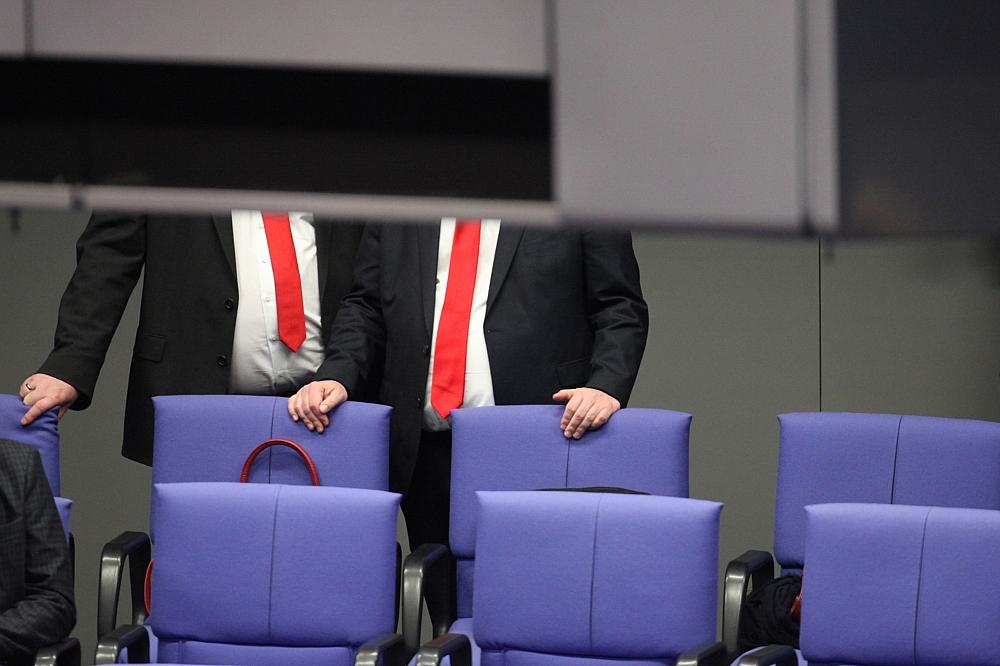 Mehr als jeder dritte Abgeordnete meldet Nebeneinkünfte
