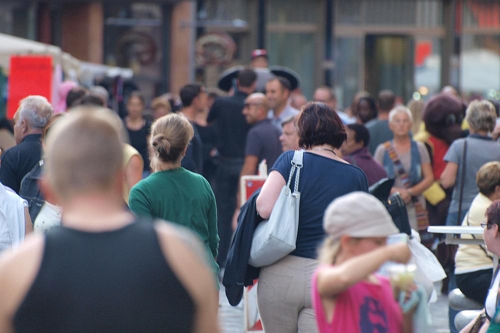 Yougov: Mehrheit sieht Ausbau von Rechenzentren kritisch