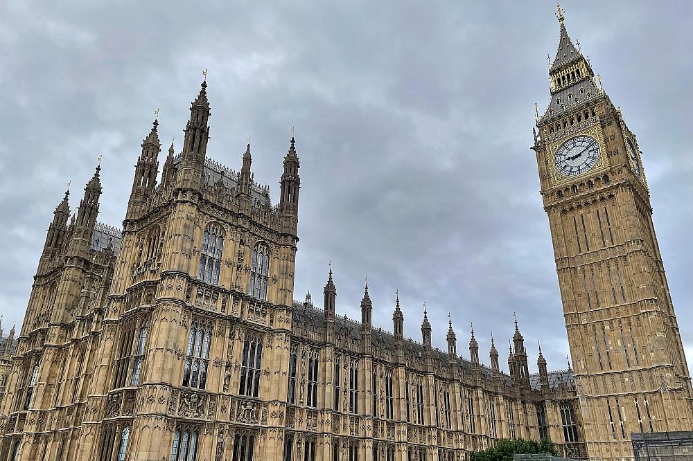 Britischer Verteidigungsminister tritt wegen Haushaltsstreit zurück