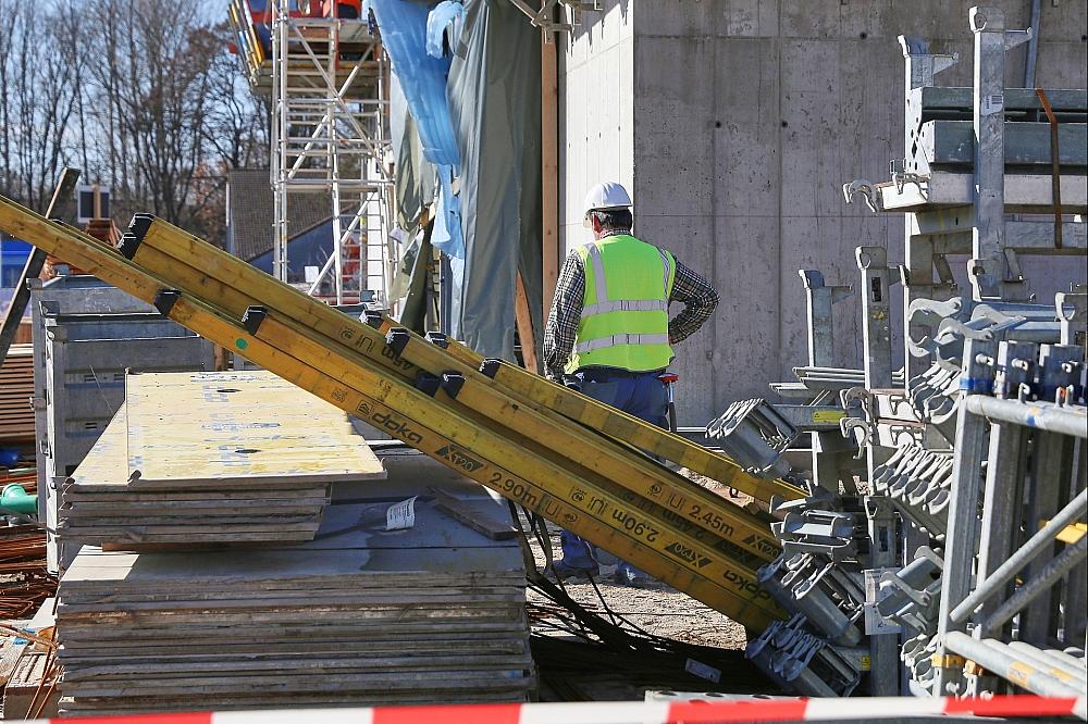 IG BAU will staatliche Mehrheitsbeteiligung bei Immobilienkonzernen