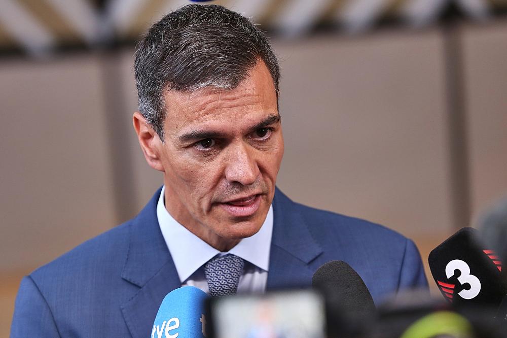 CDU-Außenpolitiker wirft Sánchez „Open-Border-Politik“ vor