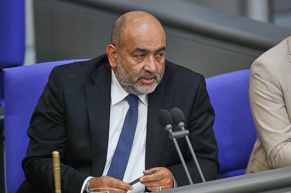 Nouripour kritisiert Trumps Drohung gegen Iran