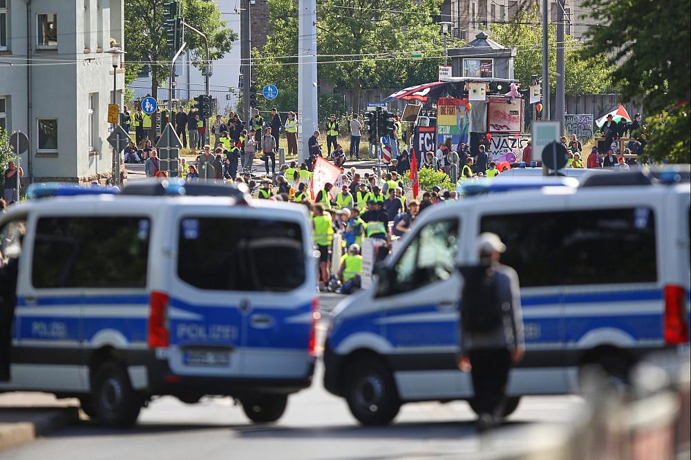 Thüringer Polizisten bekommen Sonderurlaub für AfD-Einsatz