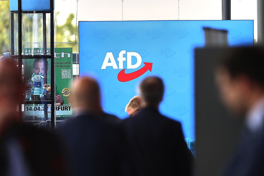 AfD liegt in Umfrage acht Punkte vor Union