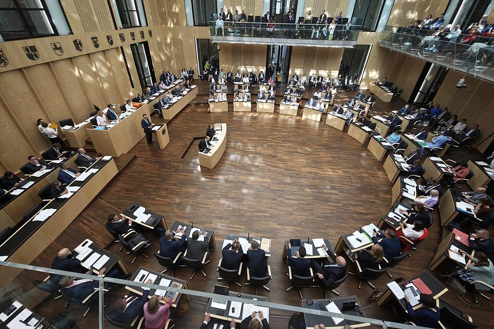 Kretschmer droht Renten- und Pflegereform im Bundesrat zu stoppen