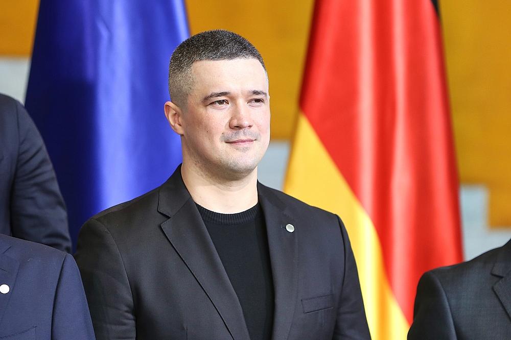 Hofreiter fordert Rückkehr von ukrainischem Verteidigungsminister