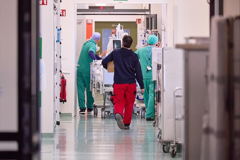 Verdi warnt vor Kürzungen beim Krankenhauspersonal