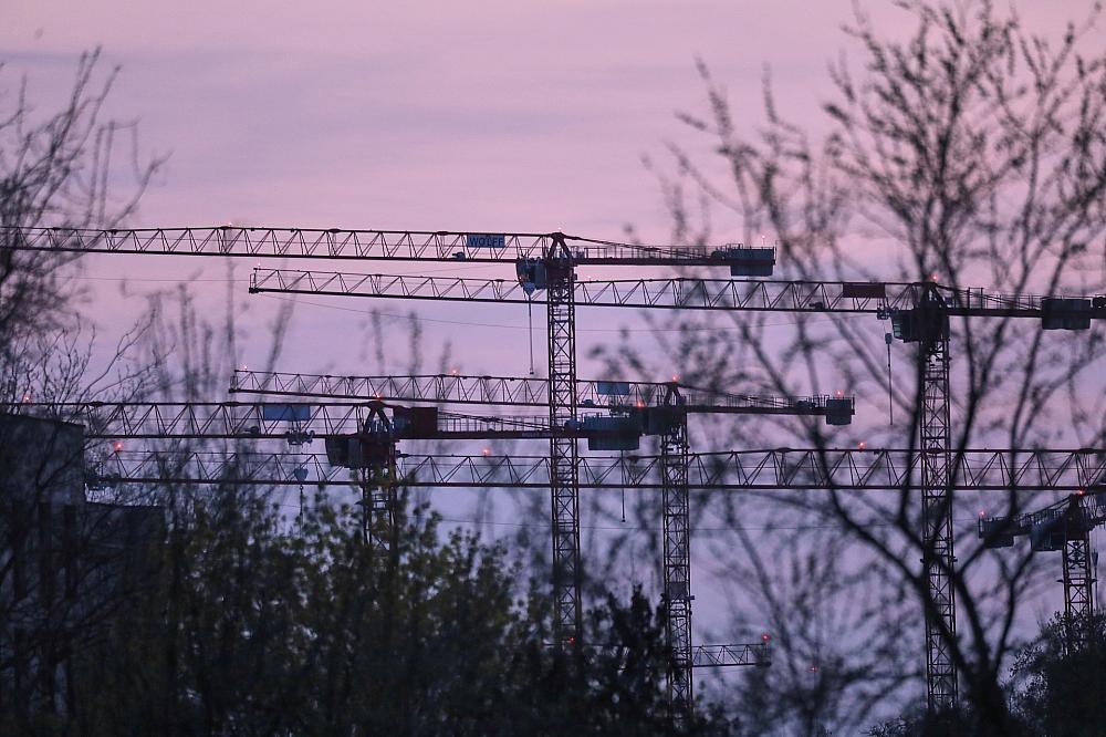 Neue Kürzungen: Wohnungswirtschaft schickt Brandbrief an Merz