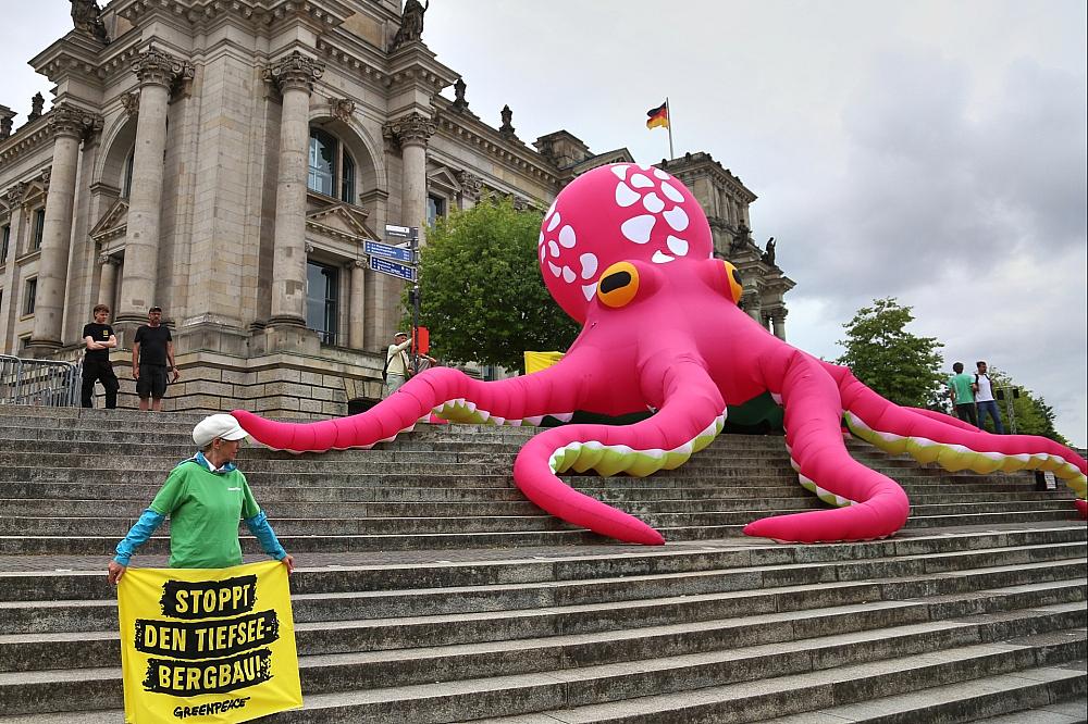 Greenpeace wirft Regierung Doppelrolle bei Tiefseebergbau vor
