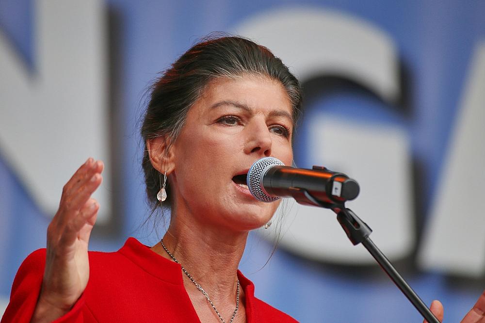 Wagenknecht fordert Spahn-Rücktritt wegen Leihmutter-Debatte