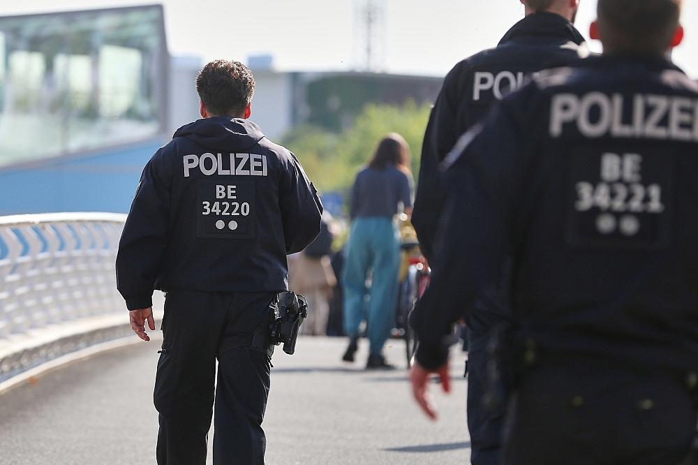Berlin droht Bund mit Kürzung des Polizeischutzes