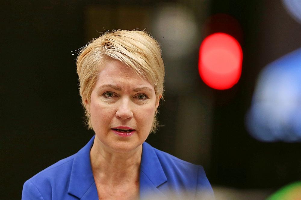 Schwesig wirft Bundesregierung „faktische Rentenkürzung“ vor