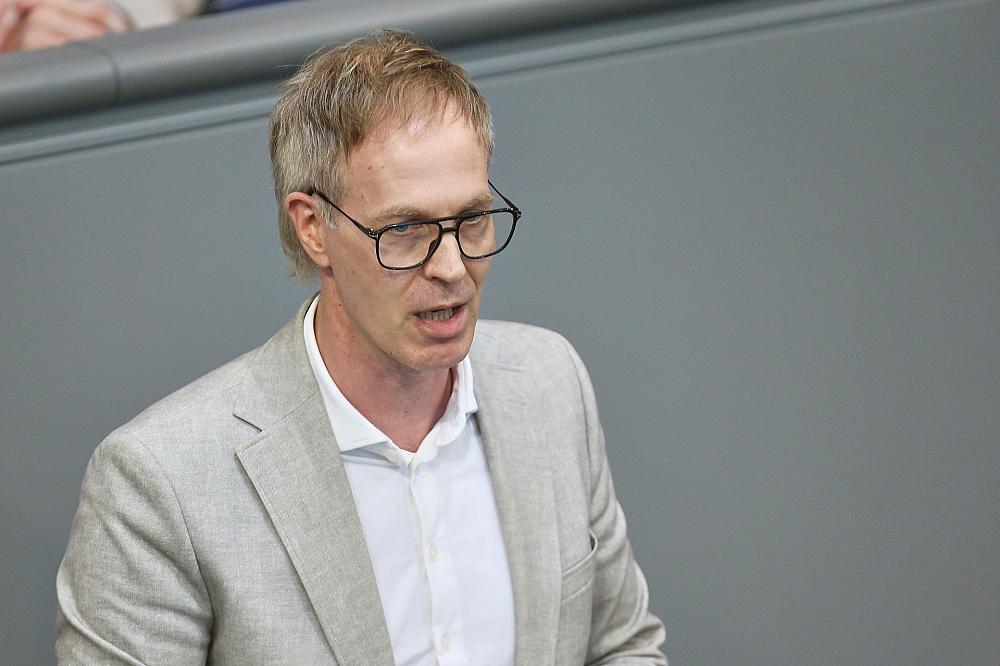 SPD-Politiker verteidigt Drohnen-Zuständigkeiten