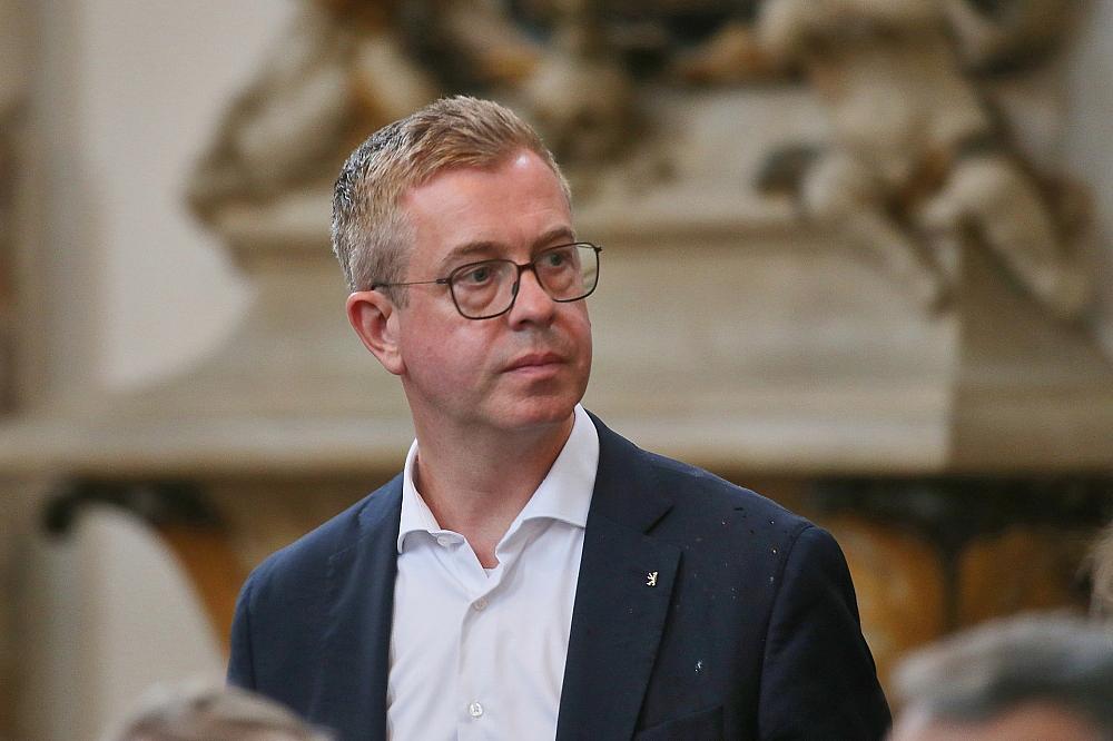 Evers will Schutz sexueller Identität im Grundgesetz