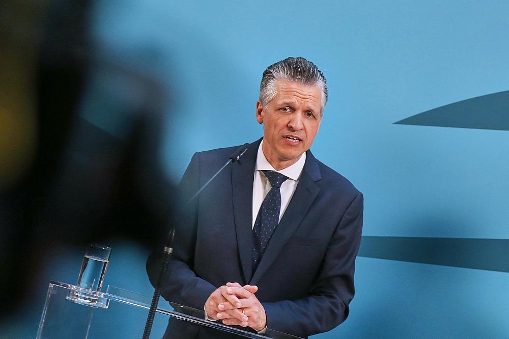 Frei verteidigt geplante Abschaffung der Rente mit 63