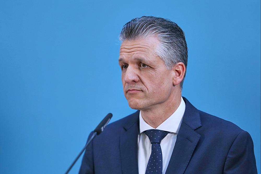 Frei fordert von Bas Tempo bei Rentenreform