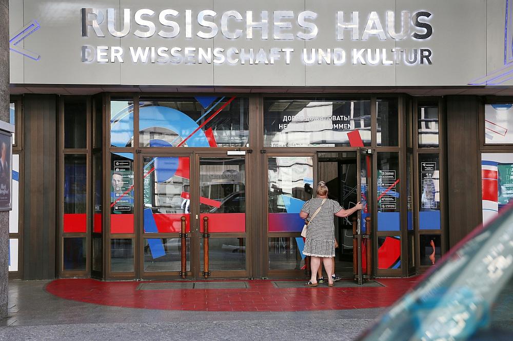 Grüne fordern Schließung des Russischen Hauses in Berlin