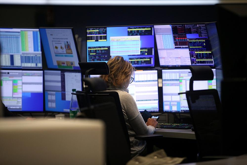 Dax startet positiv – Anleger blicken nach Washington
