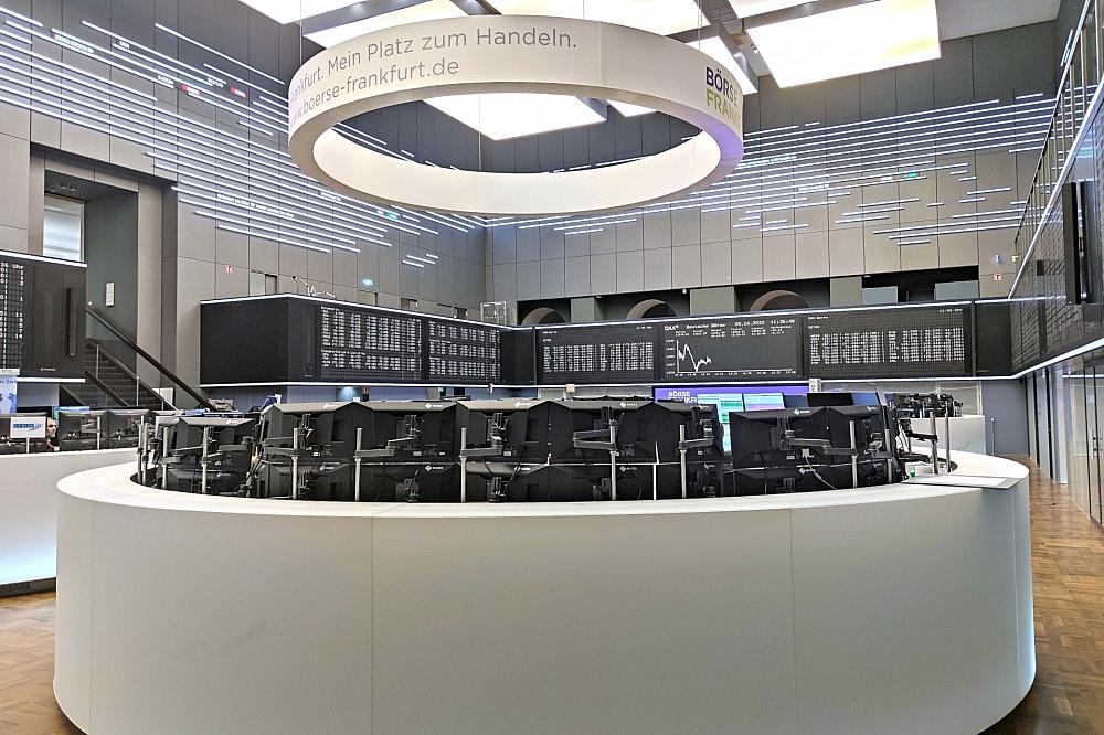 Dax startet kaum verändert – Warten auf Hormus-Öffnung geht weiter