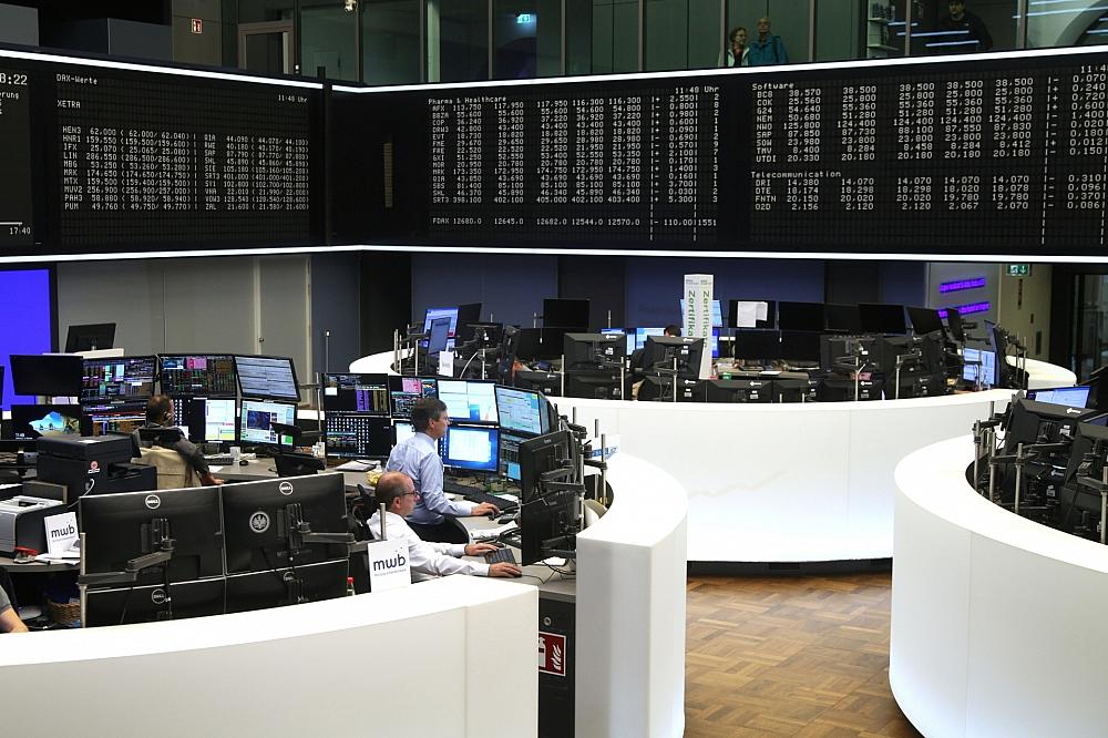 Dax weiter kaum verändert- 26.000er-Marke hält noch
