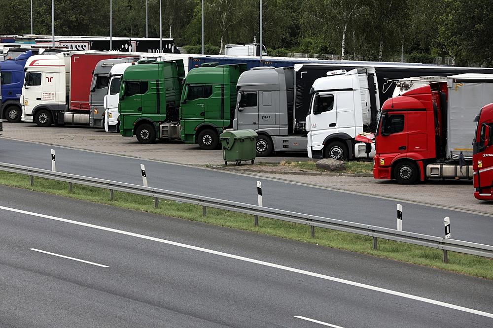 Bislang kaum mehr Lkw-Verkehr trotz aufgehobenem Fahrverbot