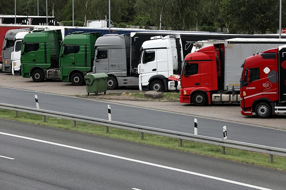 NRW verlängert Aussetzung des Lkw-Sonntagsfahrverbots