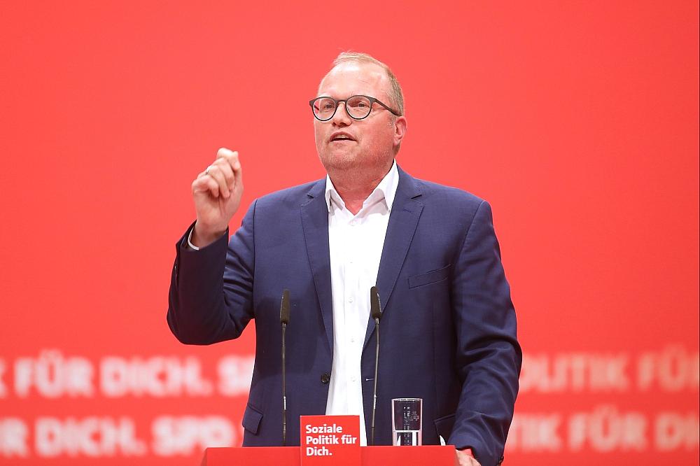 NRW-SPD-Spitzenkandidat will an Altersteilzeit länger festhalten