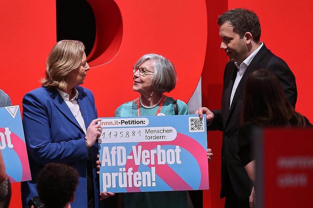 Linke fordert SPD zu AfD-Verbotsverfahren auf