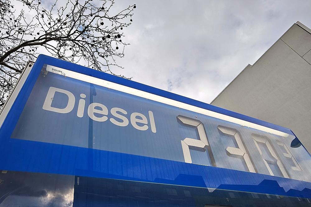 Commerzbank: Trumps Exportstopp könnte Diesel massiv verteuern
