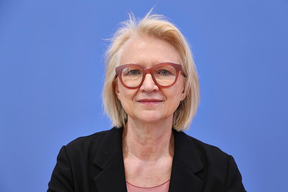 Schnitzer lobt Festhalten von Merz an Reformkurs