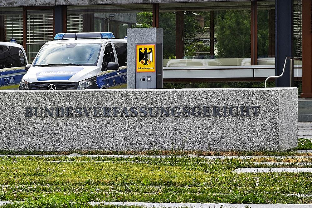 Volker Beck legt Verfassungsbeschwerde in Mordprozess ein