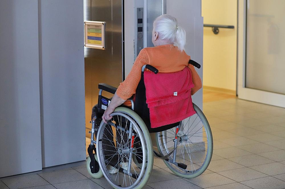 CSU fordert Ausgleich für Pflegekassen – CDA warnt vor Spargesetz